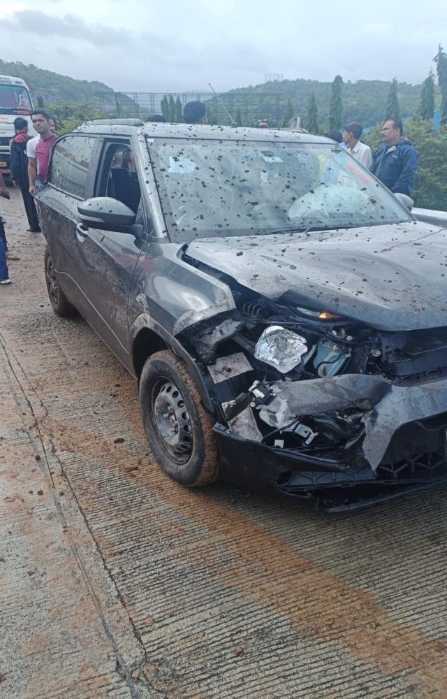 Authorities stated that the container was traveling from Pune to Mumbai and the accident occurred due to excessive speed, causing it to lose control and veer into the opposite lane. The collision trapped five cars under the overturned container, leading to the immediate death of two individuals, one woman. Additionally, four others sustained injuries.
 