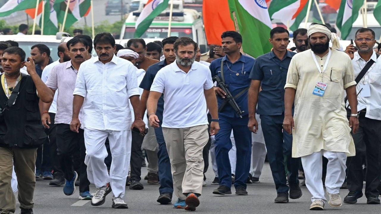 Maharashtra Congress and Shiv Sena (UBT) applaud Rahul Gandhi's reinstatement as Lok Sabha MP