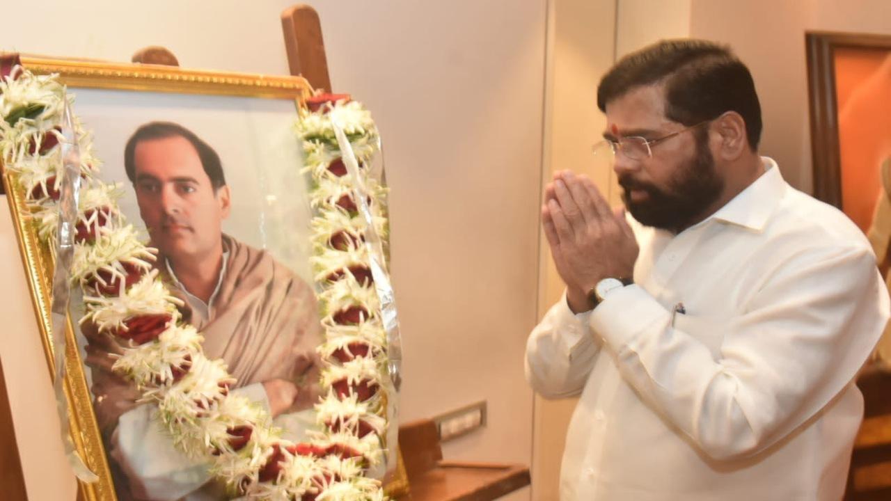 IN Photos: Maha CM Eknath Shinde pays tribute to former PM Rajiv Gandhi