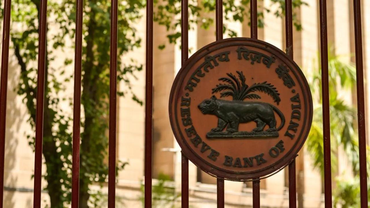 RBI expected to maintain policy rate at next review meeting, says Crisil