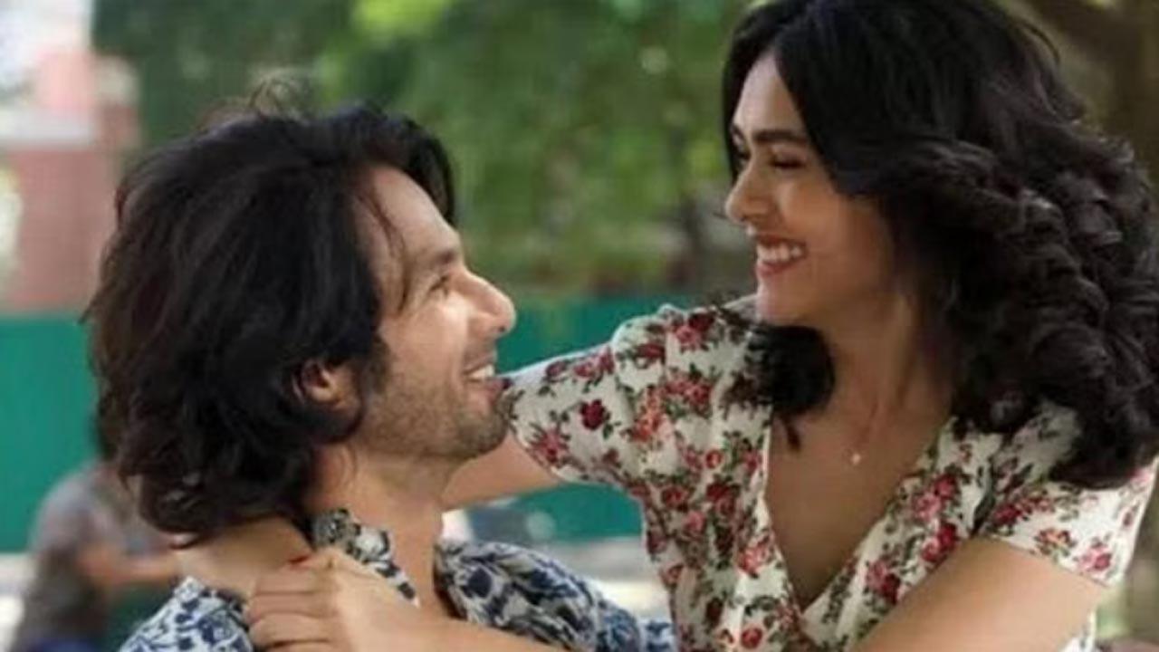 This is how Shahid Kapoor wished ‘Jersey’ co-star Mrunal Thakur on her birthday