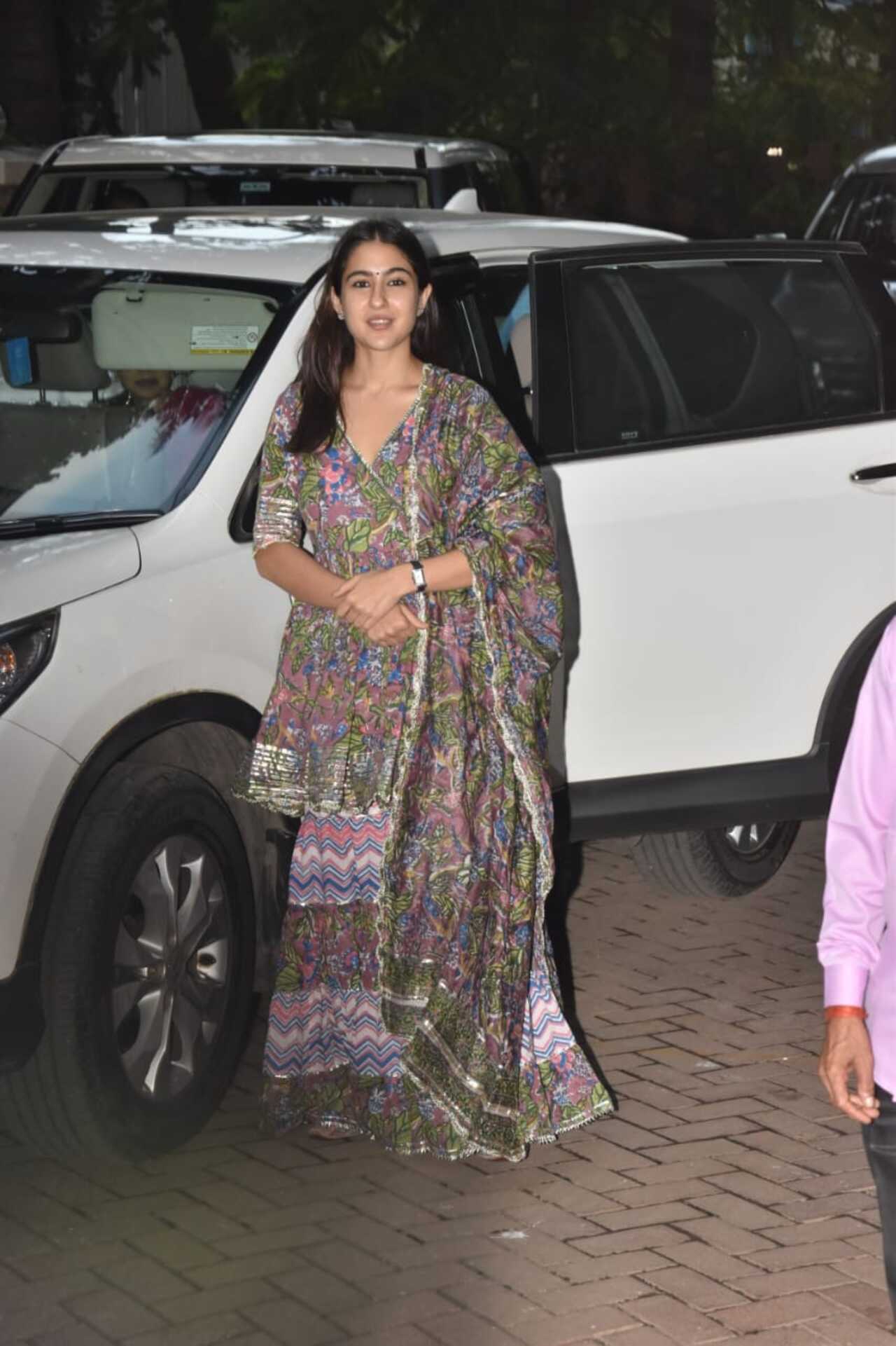 Spotted in the city: Varun Dhawan, Kangana Ranaut and Sara Ali Khan ...