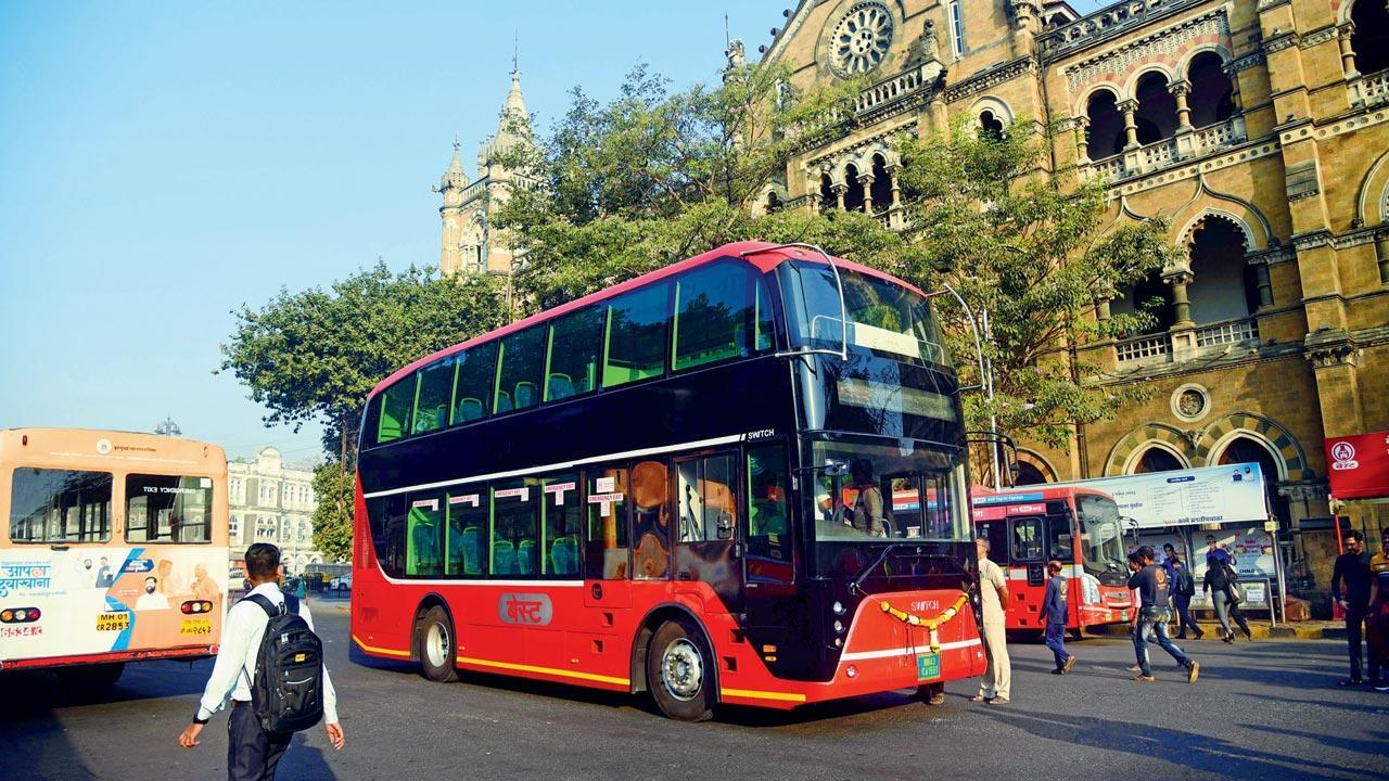 Mumbai: RTO sees (only) red! 