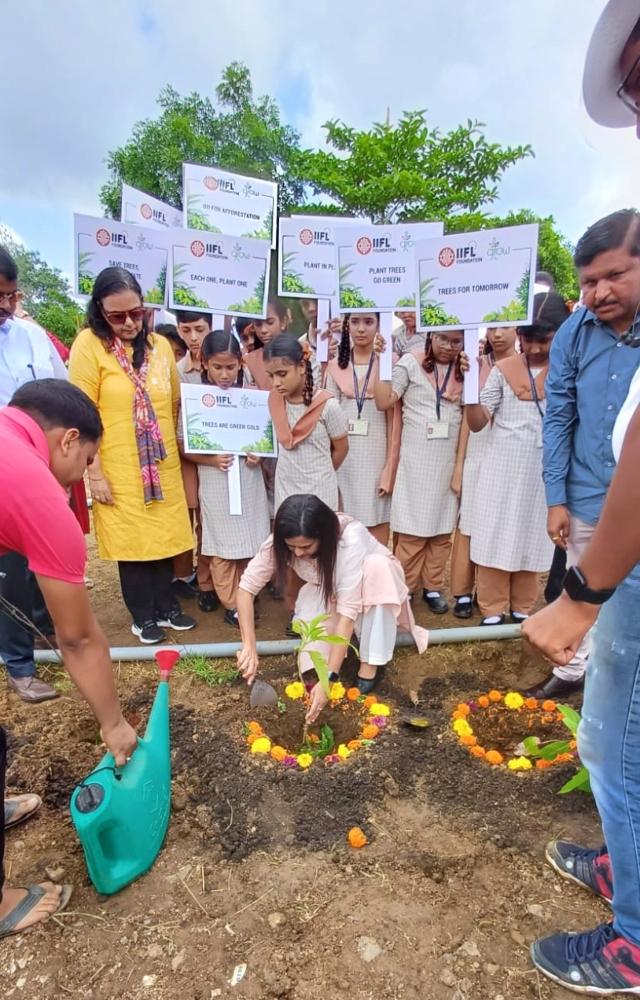 The visionary project is a collaborative endeavor between the Brihanmumbai Municipal Corporation (BMC) and the IIFL Foundation