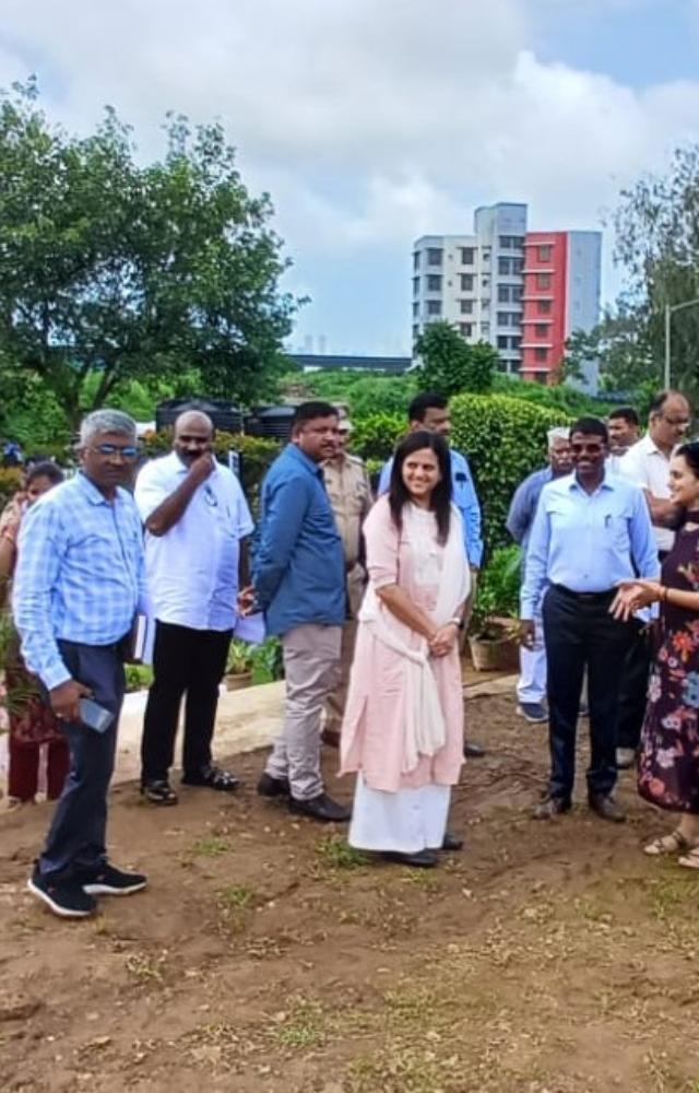 The project was officially launched by Additional Municipal Commissioner Ashwini Bhide, who highlighted the significance of nurturing trees