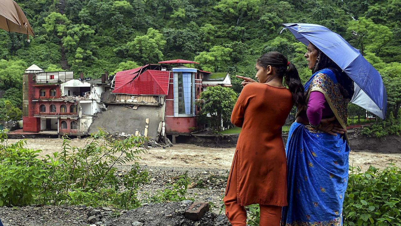 Rudraprayag district disaster management officer Nandan Singh Rajwar said a landslide hit a camp at Lincholi near Kedarnath, killing one person identified as 26-year-old Kalu Bahadur from Nepal.
