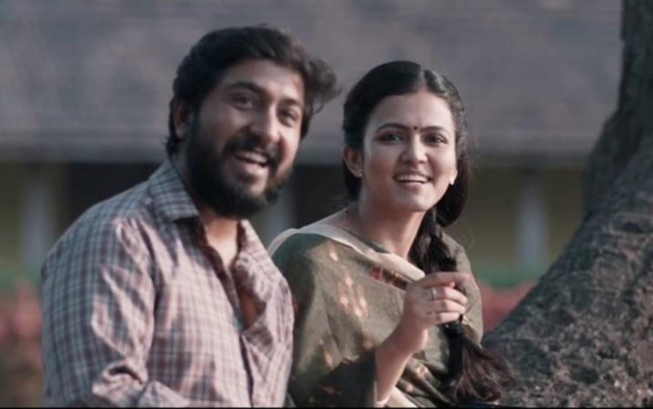 Manoharam (2019) 
Manu, a talented poster artist, struggles to find work with the advent of digital technology. After being jilted by his fiancee, he attempts to rebuild his life. Starring Vineeth Srinivasan, the film is available to stream on Prime Video
