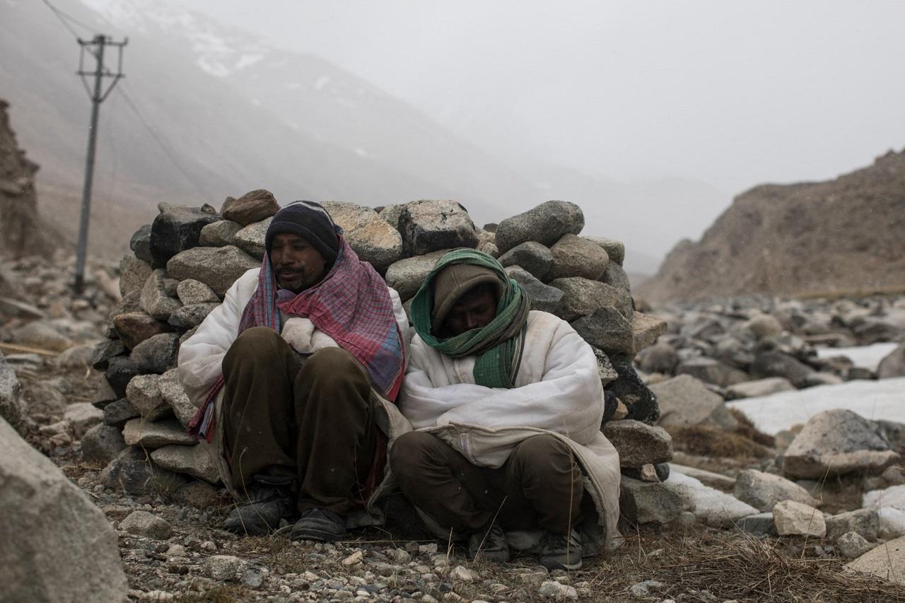 Qazigund recorded a low of minus 3.4 degrees Celsius, Kokernag town minus 2.4 degrees Celsius and Kupwara minus 4.0 degrees Celsius