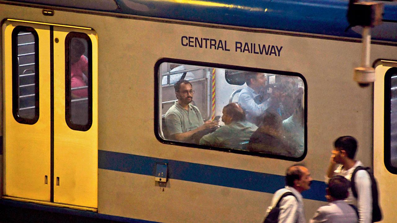 Mumbai: ‘Make AC train fares same as first class’