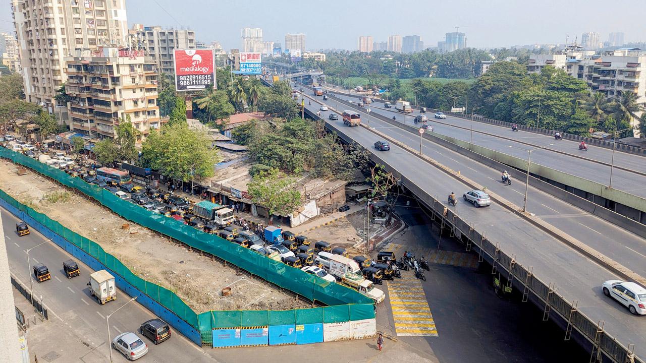 As the colourful lines drawn on the maps change into reality on the ground, unforeseen challenges lead to outcomes like the recent dropping of the Amar Mahal station, which was to come up here, from the Metro Line 4