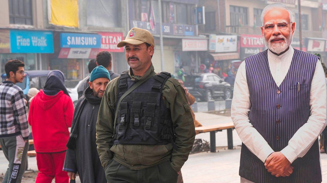Chief Justice Chandrachud highlighted the temporary nature of Article 370 and asserted the President's authority to revoke it in the absence of the Constituent Assembly of the erstwhile state.