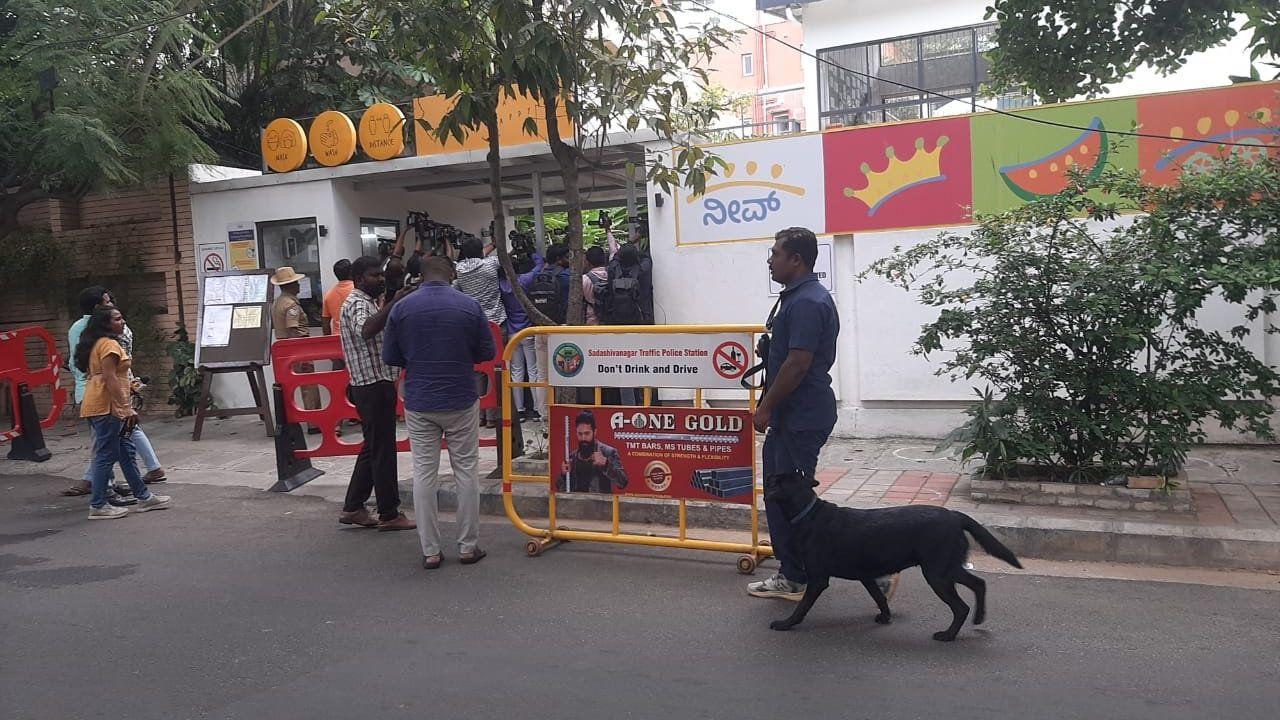 Forty-eight private schools in Bengaluru encountered a moment of panic when they received menacing emails hinting at a bomb threat. This unnerving situation led to the immediate alerting of the police by school authorities.