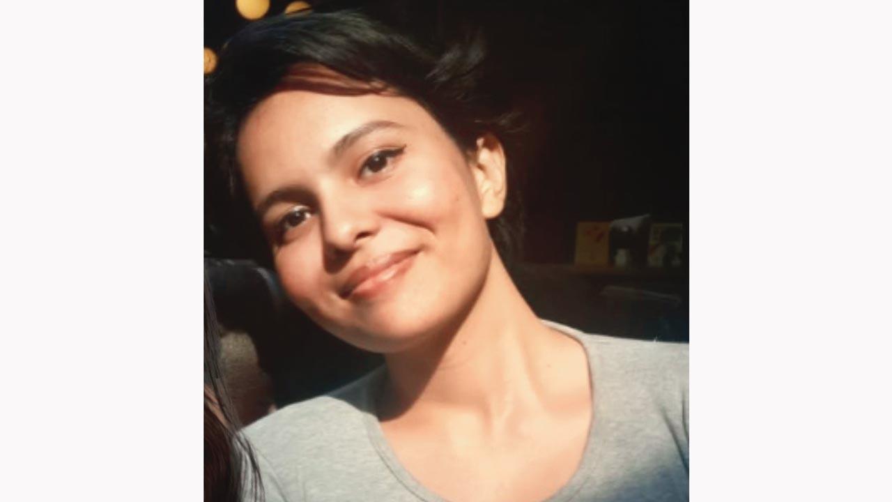 Analisa Noronha, content writer and artist