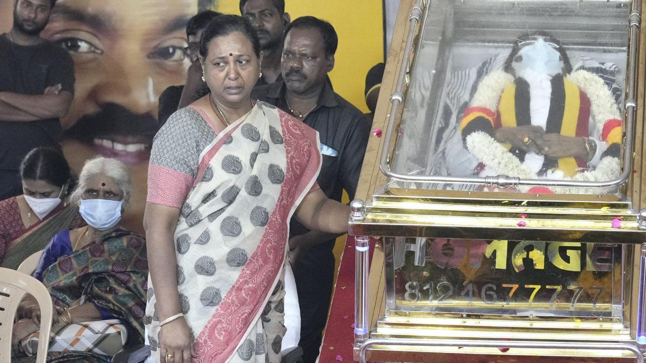 The passing of Desiya Murpokku Dravida Kazhagam (DMDK) leader and actor Captain Vijayakanth has brought a wave of mourning across Tamil Nadu. Pics/ PTI