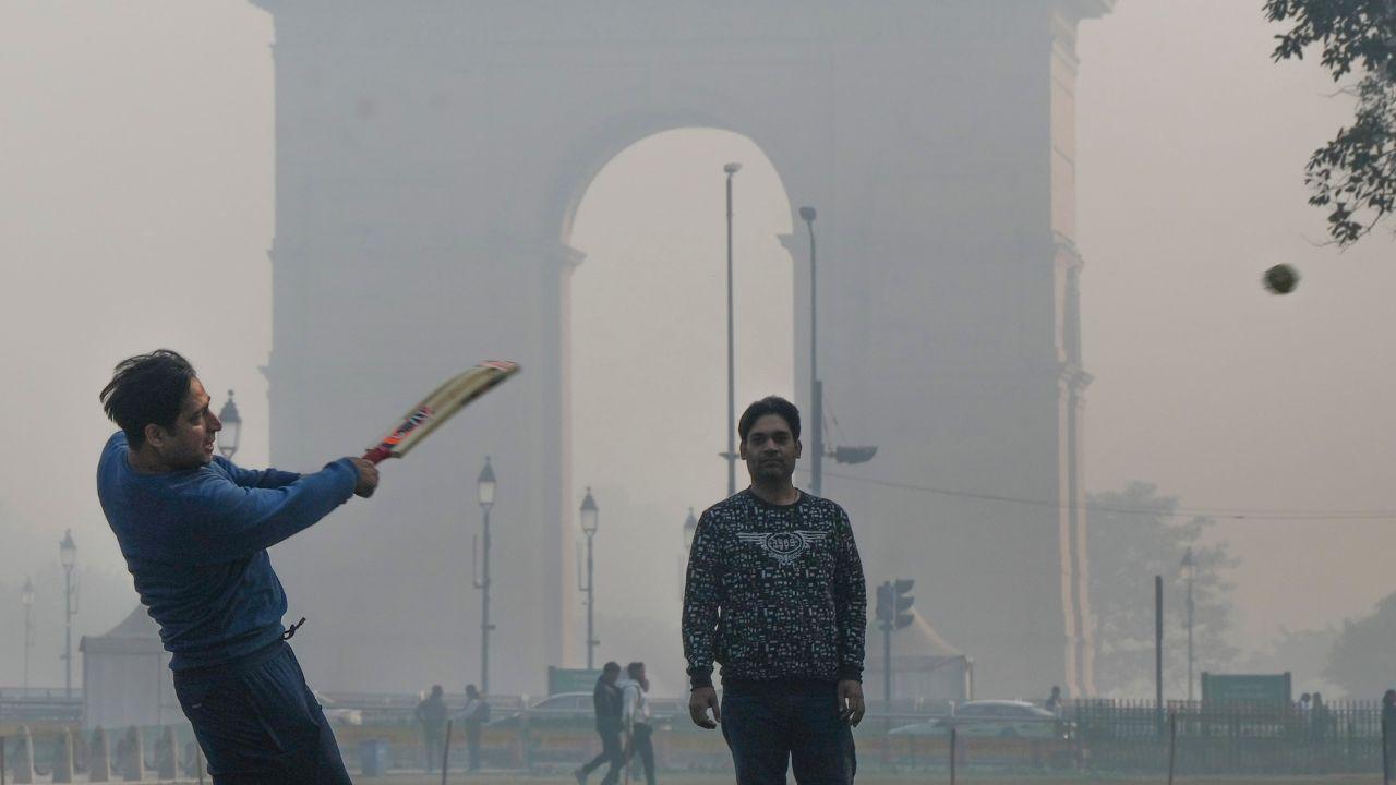 The India Meteorological Department (IMD) reported a drop in the national capital's minimum temperature to 9.1 degrees Celcius on Sunday, contributing to a chilly and fog-laden morning for residents.