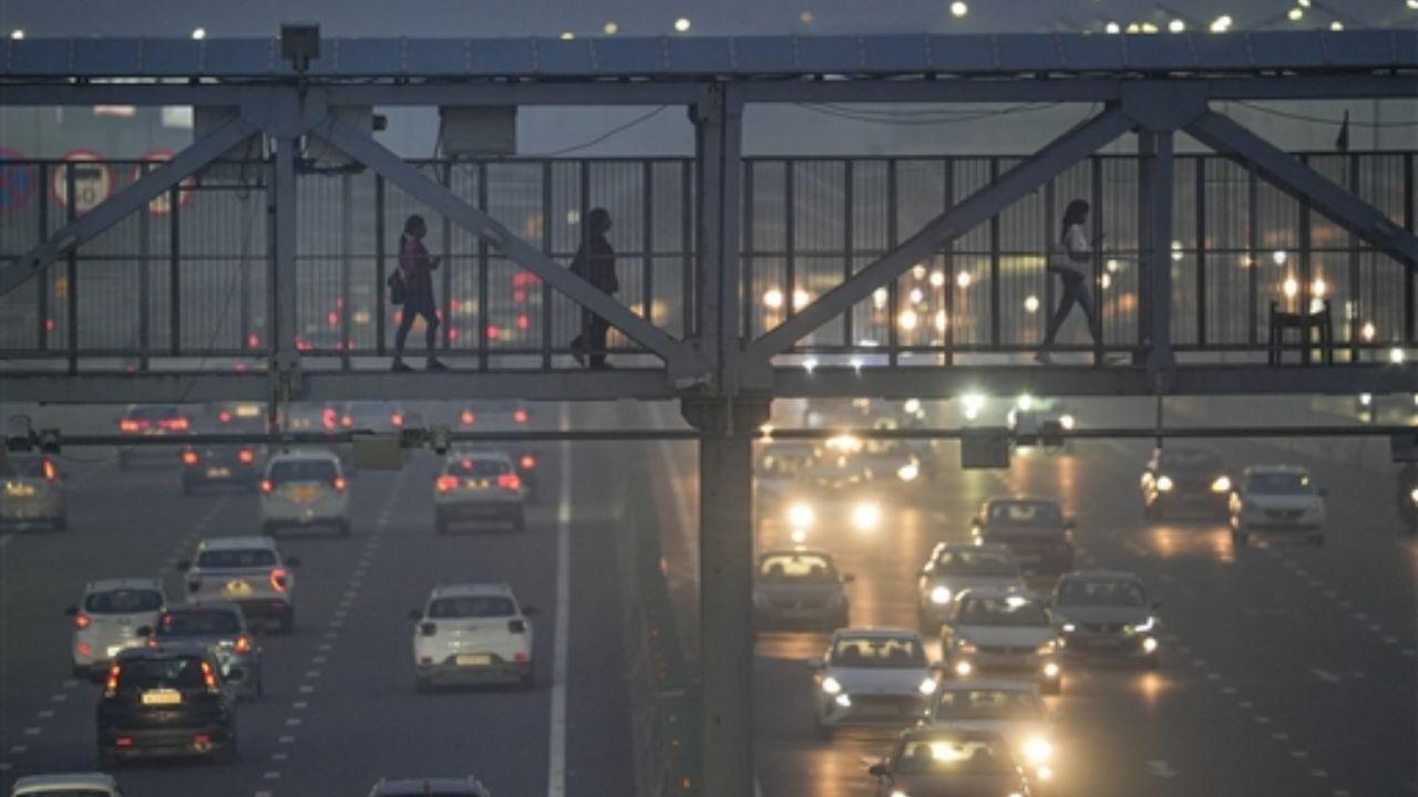Visitors to the city, particularly those in Delhi for medical reasons, voiced concerns about inadequate shelter facilities, citing limitations in accessing accommodations like Rain Basera due to overcrowding and restrictions.