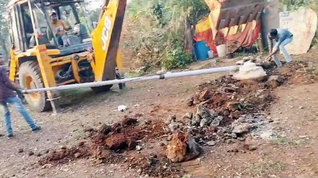 Mumbai: Forest dept takes action, locals cry foul
