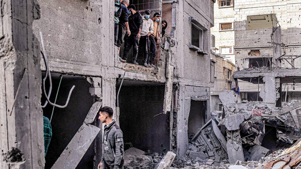 Israel strikes 2 homes, killing more than 90