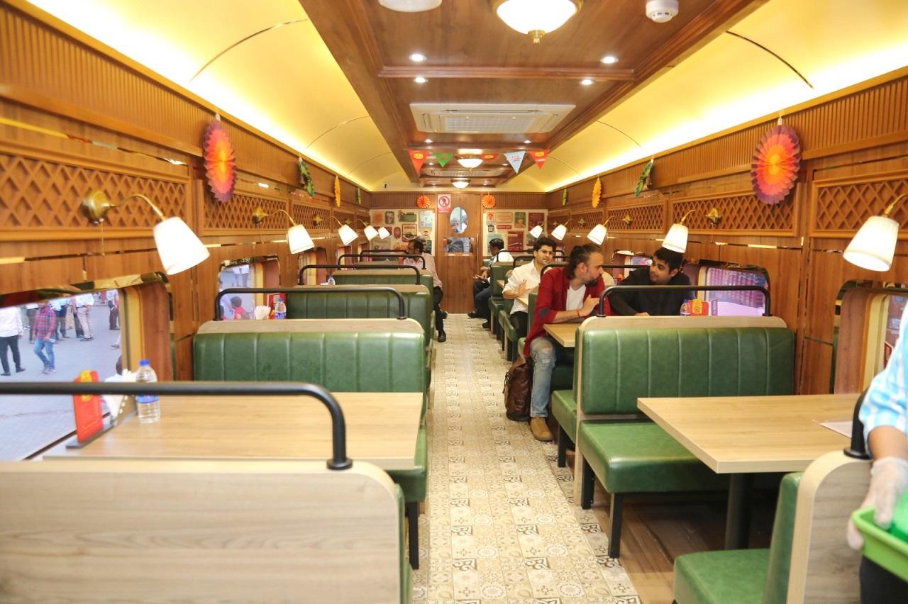 The 'Restaurant on Wheels' is capable of accommodating 40 patrons