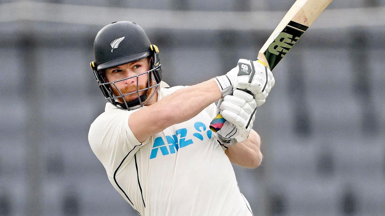 Phillips scores breezy 87 as  NZ fight back v Bangladesh
