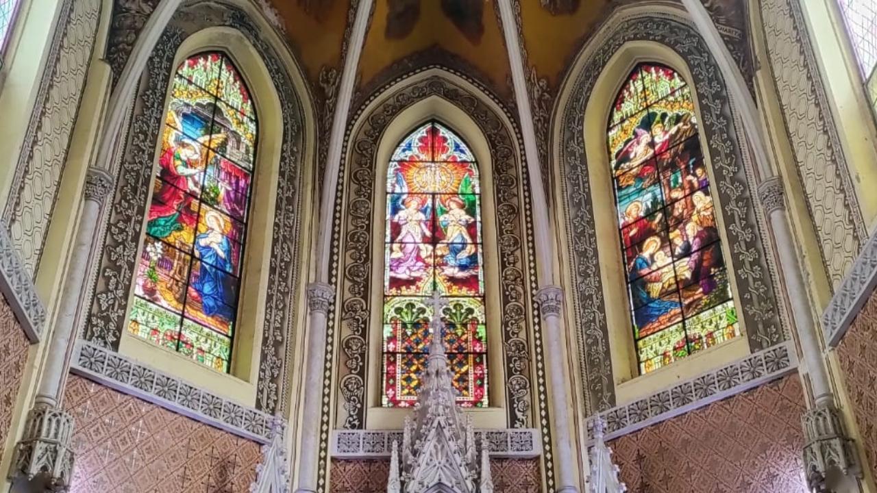 Now decorated for Christmas, Mumbai also has Holy Name Cathedral, which is adorned with interiors that will simply grasp your attention almost immediately - right from the ceiling to the walls, including the colourful stained glass. One of the many striking features is the stained glass that may often look like a blur because of the many colours but a closer look would reveal many details.