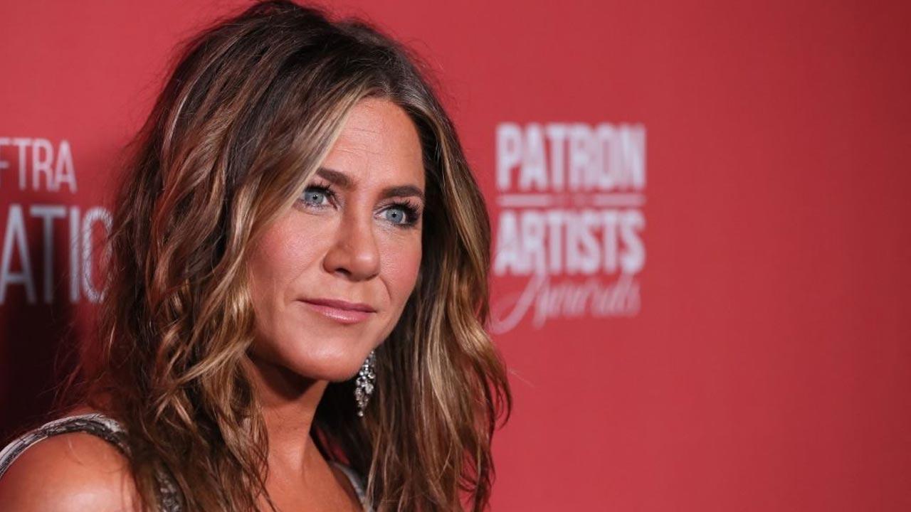 Jennifer Aniston reveals what it was like filming steamy scene with Jon Hamm