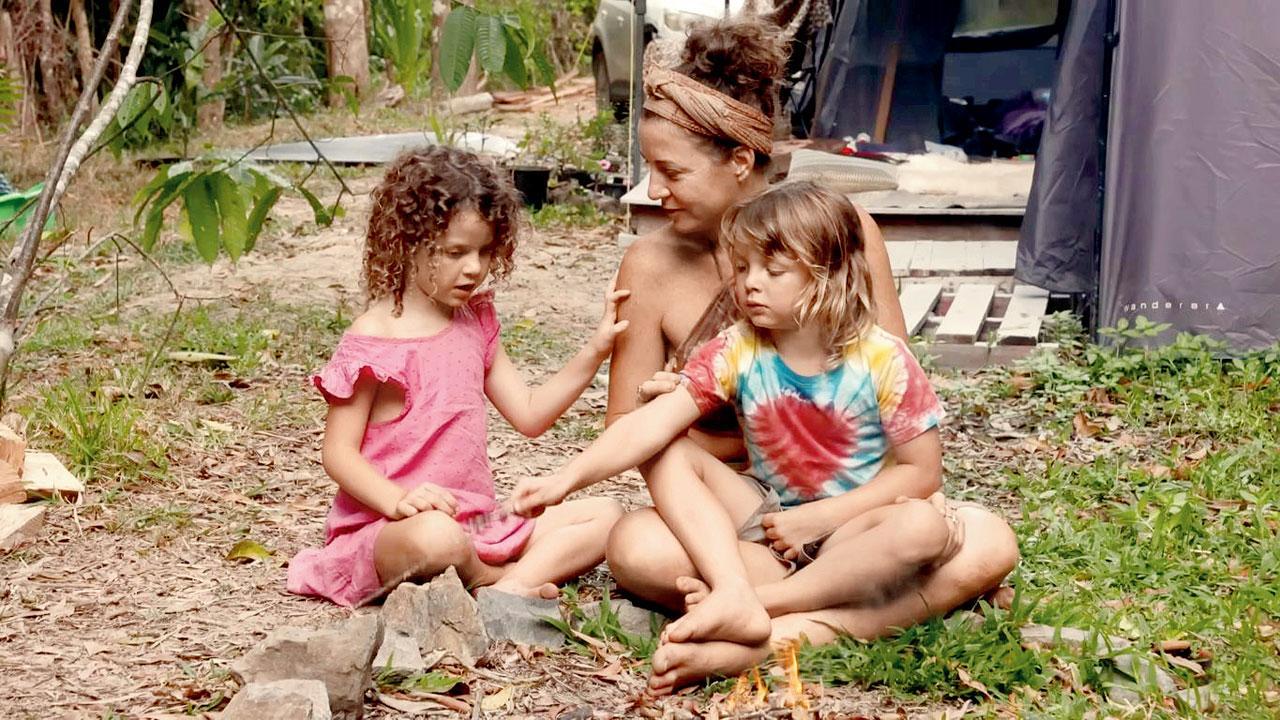 Living free: An Australian woman attracts attention for raising her kids in a forest