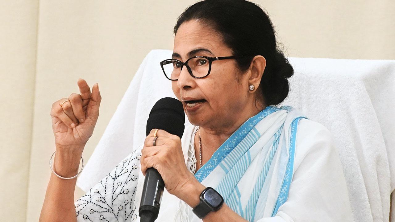 Mamata Banerjee to meet PM Modi over financial dues to West Bengal
