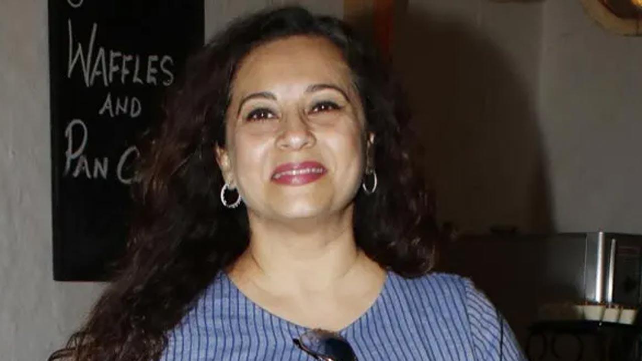 'Kyunki Saas Maa Bahu...' completes century: Manasi Joshi Roy thanks audience