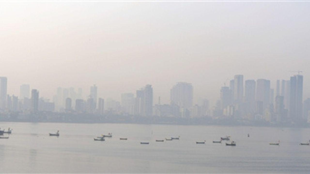 Mumbai News LIVE Updates: Haze envelopes city; air quality dips to 'moderate'