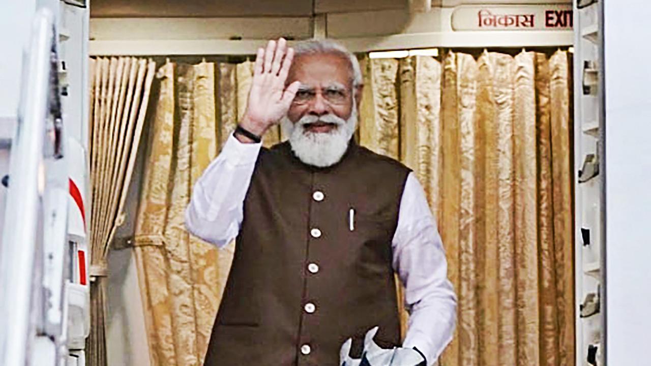 Indian diaspora welcomes PM Modi in UAE with cheers, cultural celebrations