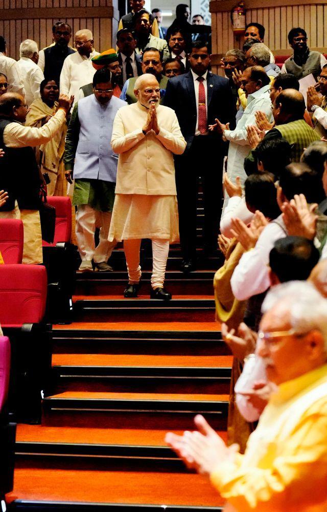 JP Nadda felicitates PM Modi