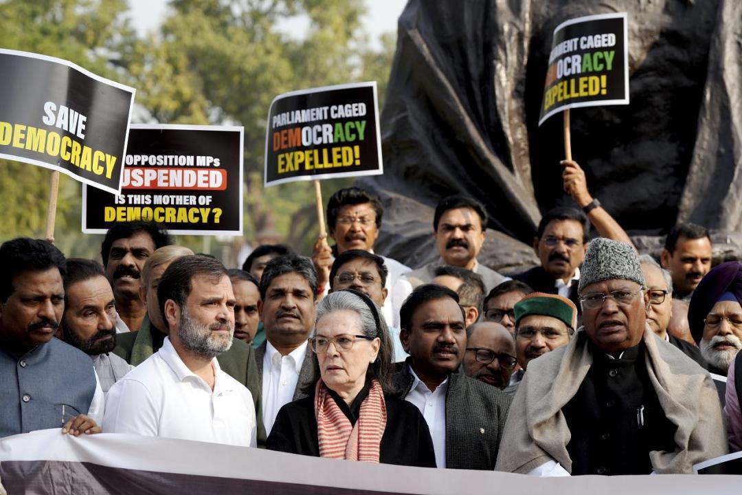 INDIA bloc MPs stage protest in front of Gandhi statue against bulk suspension
