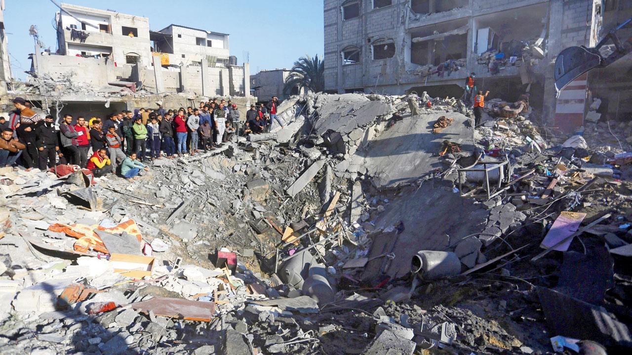 Israel continues strikes and raids