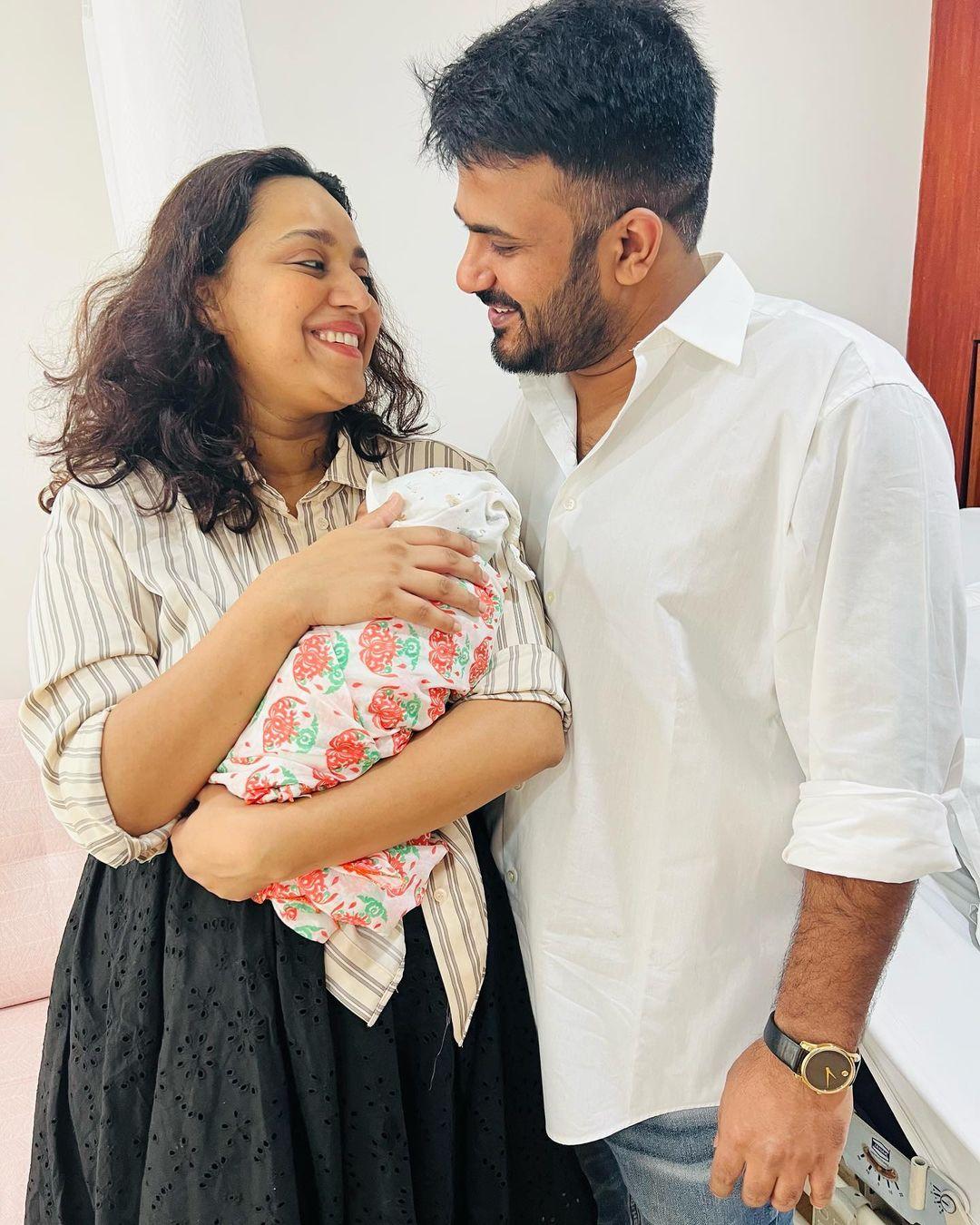 Swara Bhasker and Fahad Ahmad
One of the most popular couples of the industry, Swara Bhasker and Samajwadi Party's state youth president, Fahad Ahmad, became parents to a baby girl Raabiyaa on September 23 