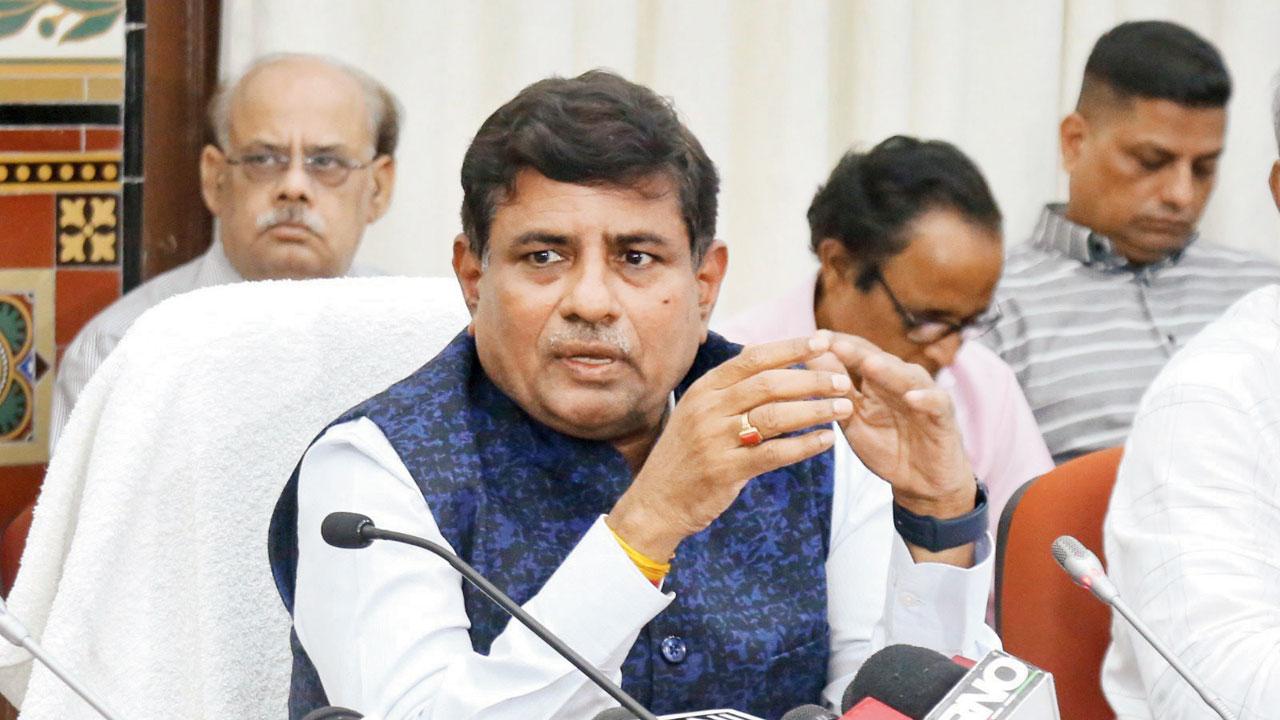 CR’s General Manager Ram Kumar Yadav at the press conference on Thursday