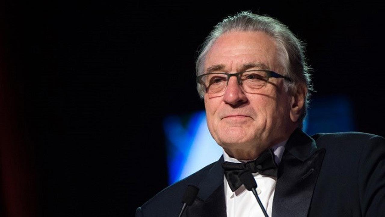 Robert De Niro hopes his young daughter is bilingual