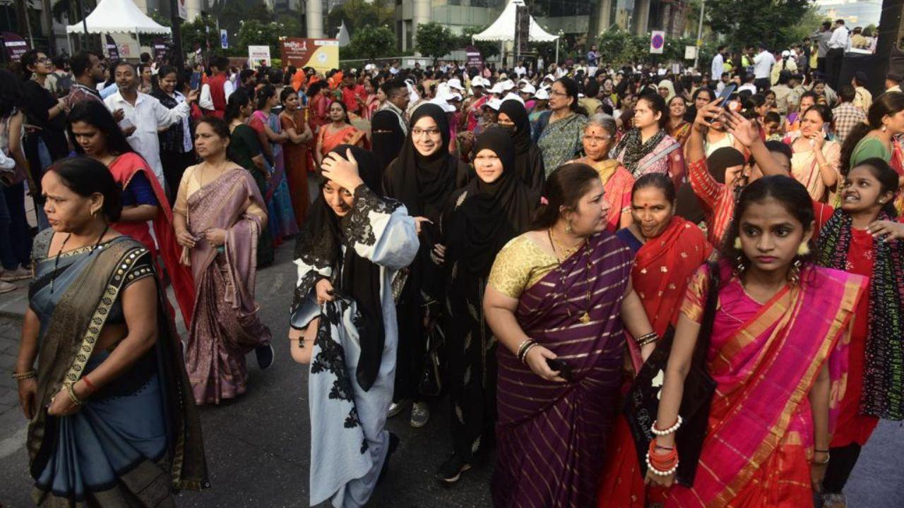 This event in Mumbai follows a previously organized Saree Walkathon in Surat, indicating a broader effort to spread awareness and celebrate India's handloom legacy across different regions.