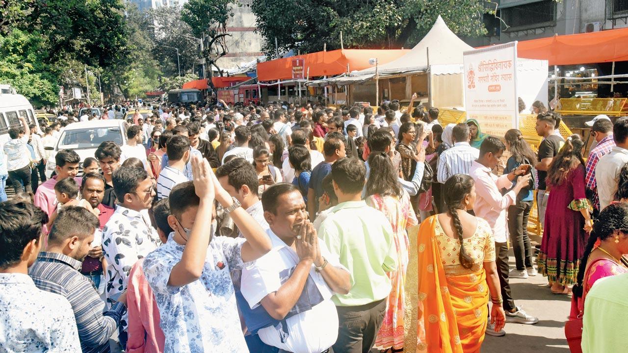 Siddhivinayak racket: FIR against 3, trust promises hassle-free darshan for devotees