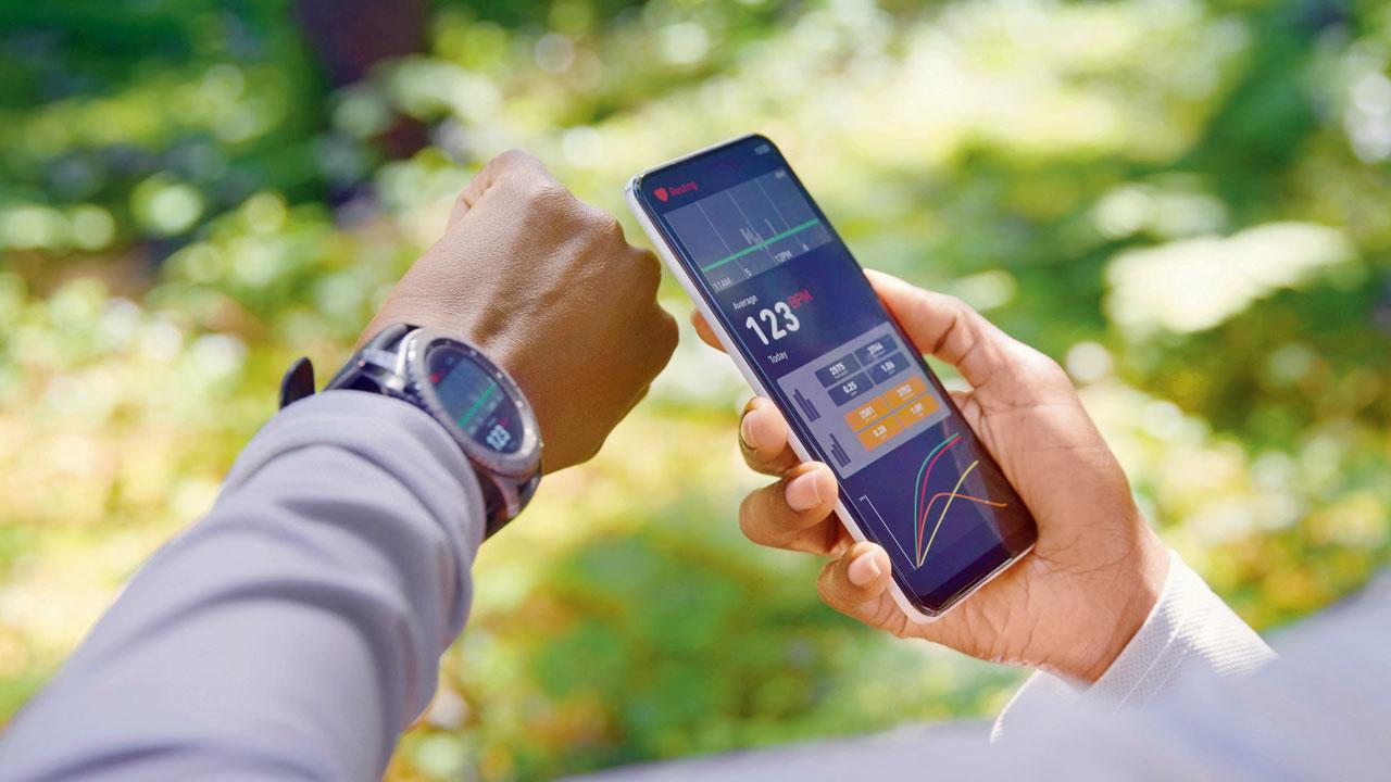 Smartwatches can track parameters like SpO2. REPRESENTATION PICs