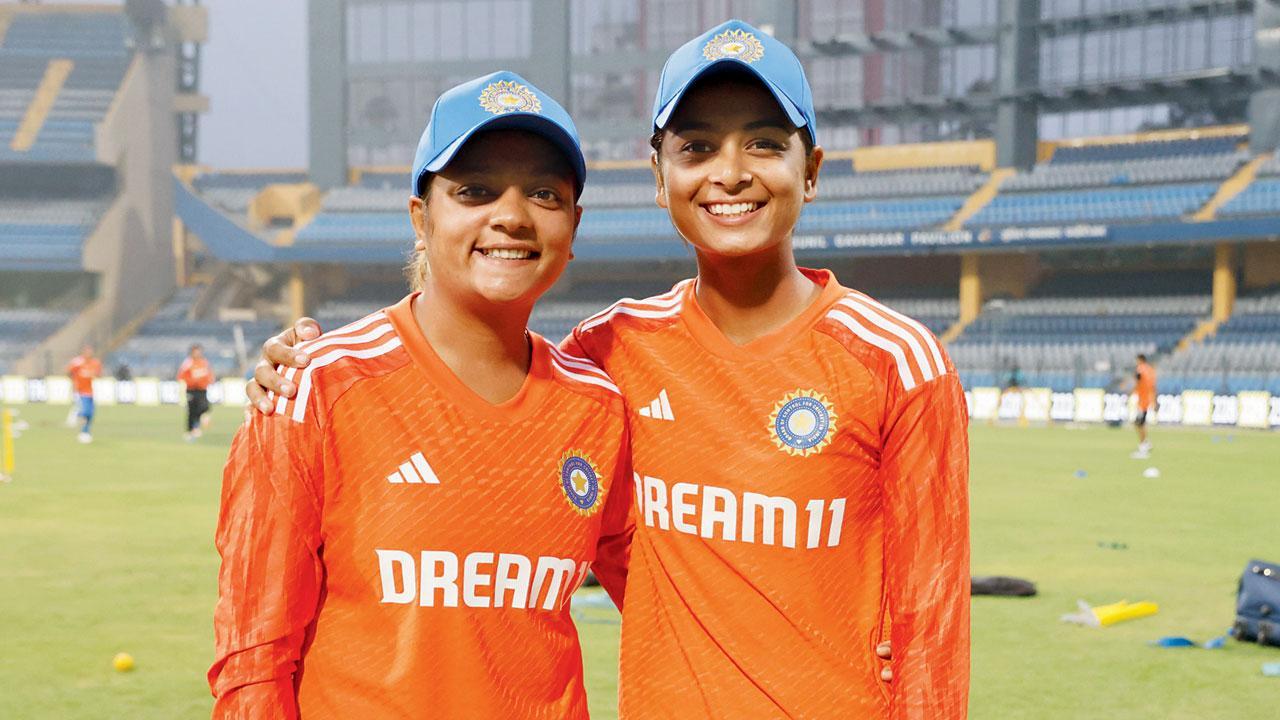 England coaches praise Indian spinners Saika and Shreyanka