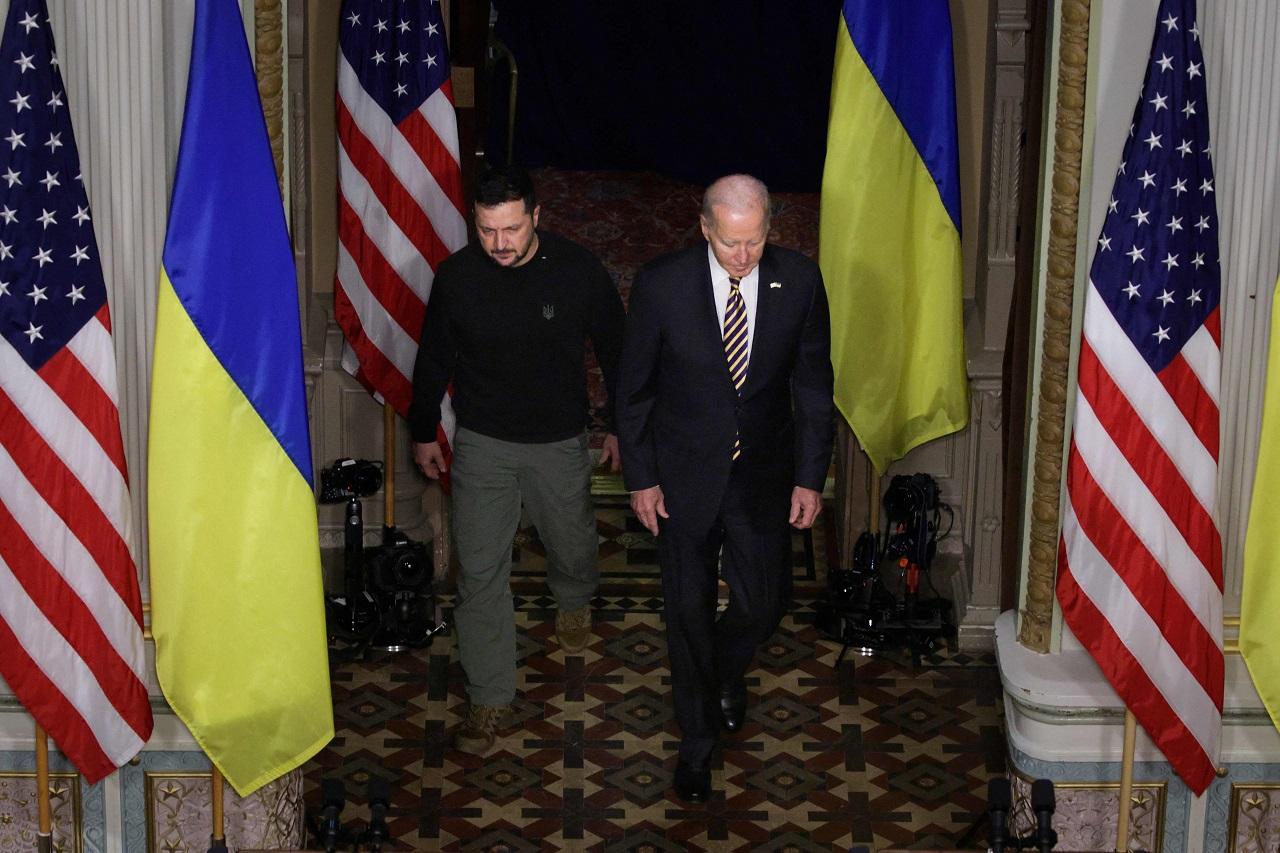 Zelenskyy also urged Congressional leaders to allow the passage of funding for Ukraine. However, Republican lawmakers emerged from the closed-door talks seemingly undeterred by tying the aid to significant border changes