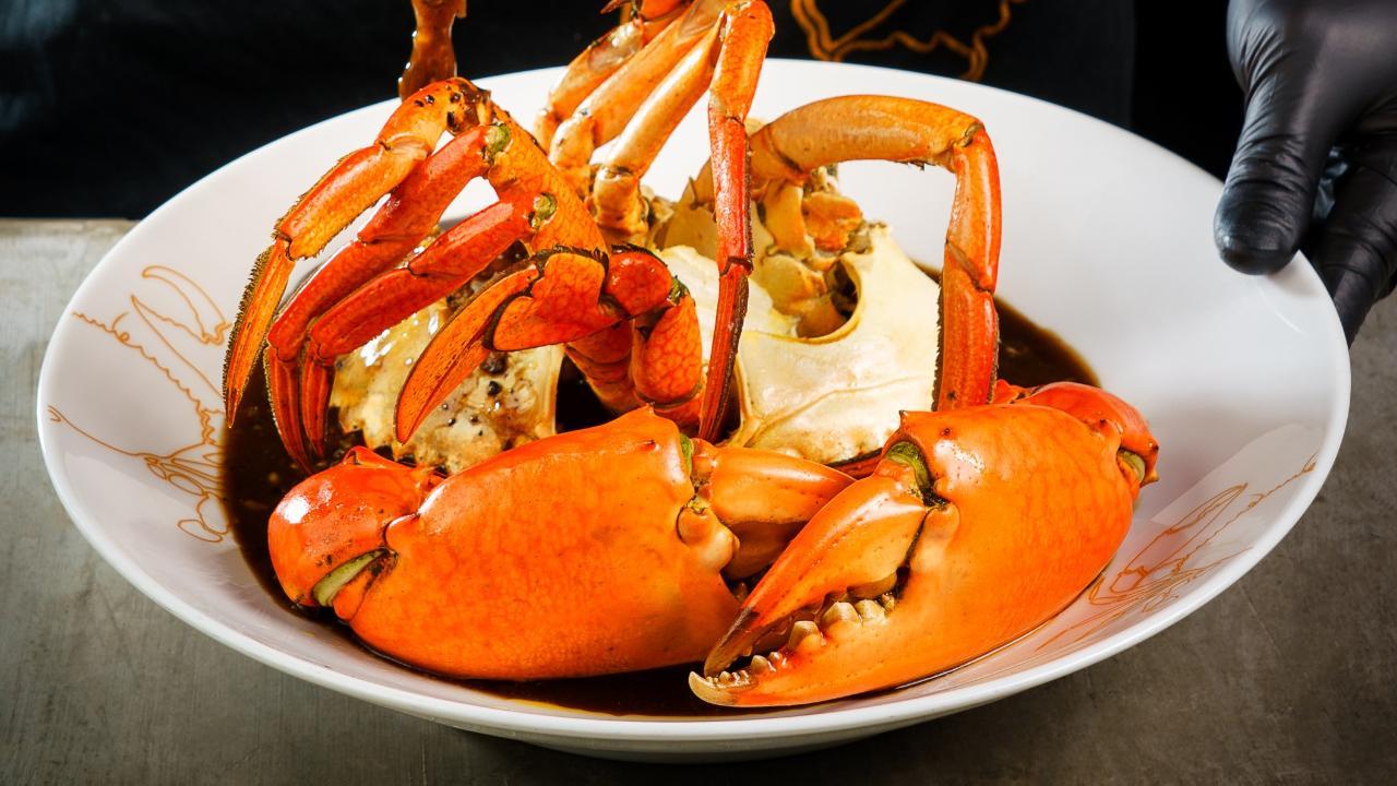 W Goa to host Mumbai's Ministry of Crab for a food pop-up featuring Chef Dharshan Munidasa's signature dishes this December