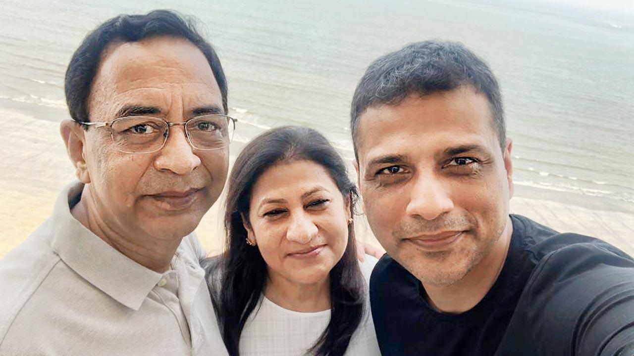 Zulfiqar Khan (far right) with his elder brother Iftikhar and sister-in-law Zeba in happier times. Pic Courtesy/Iftikhar Khan
