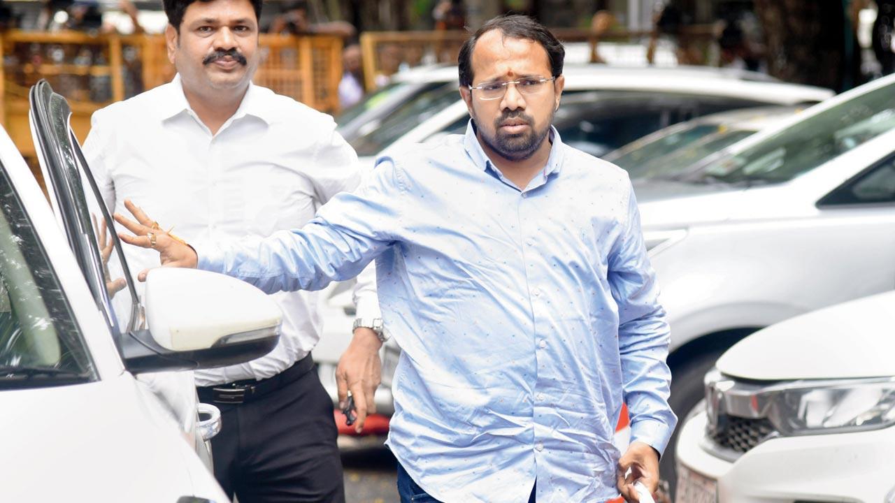 Khichdi scam accused Suraj Chavan at the Enforcement Directorate office on June 26. File pic/Sayyed Sameer Abedi