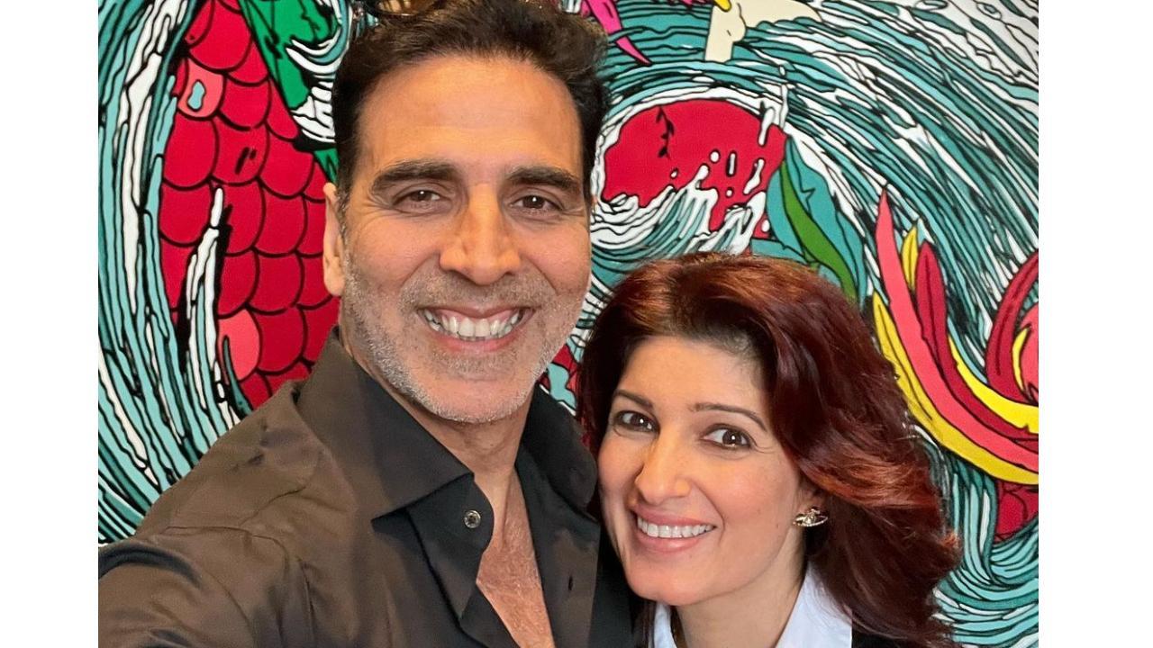 Author Twinkle Khanna got stumped by question from Akshay Kumar about her  book 'Welcome to Paradise'