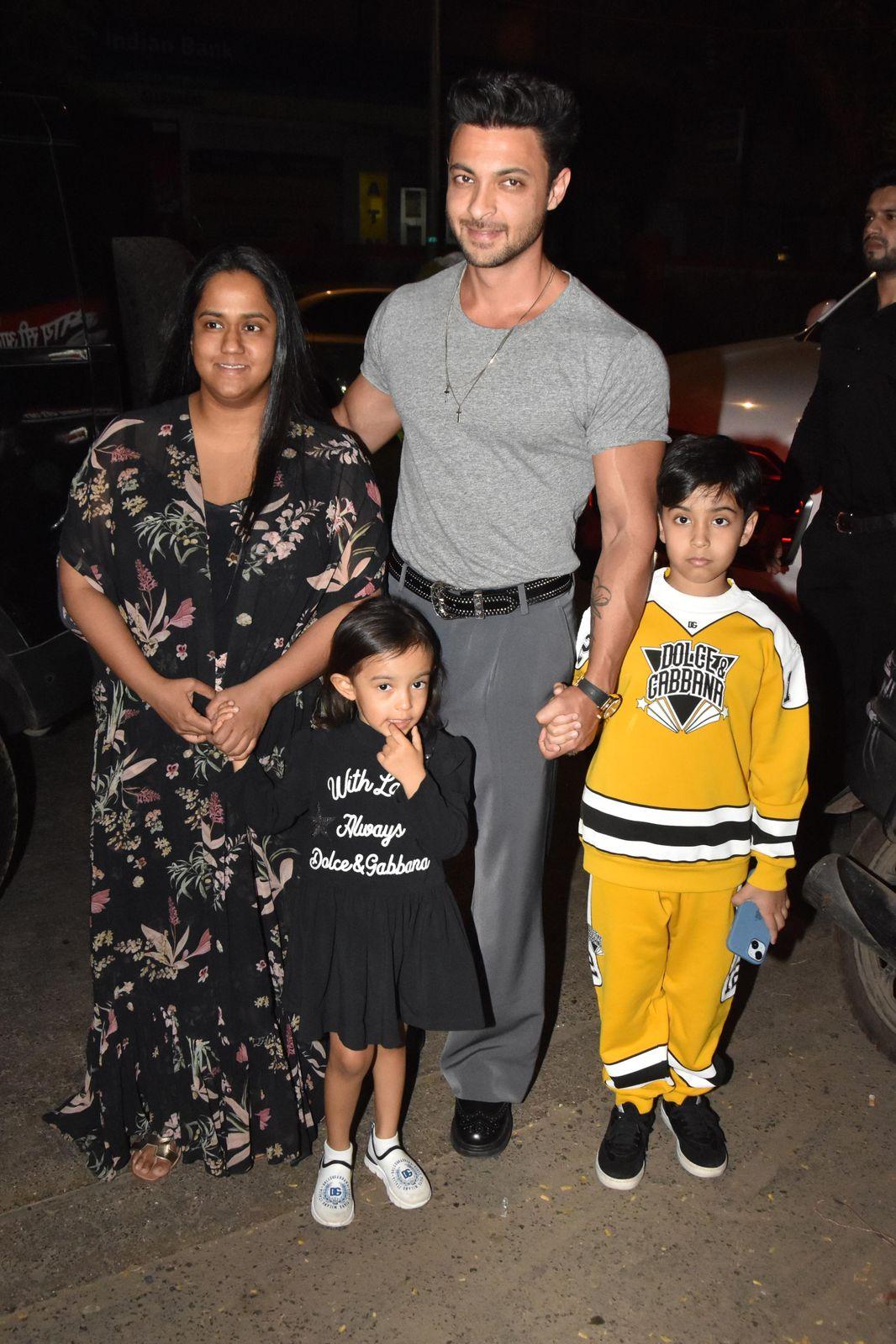 Arpita Khan arrived with her husband Ayush Sharma and their two children Ahil and Ayat to celebrate Sohail Khan