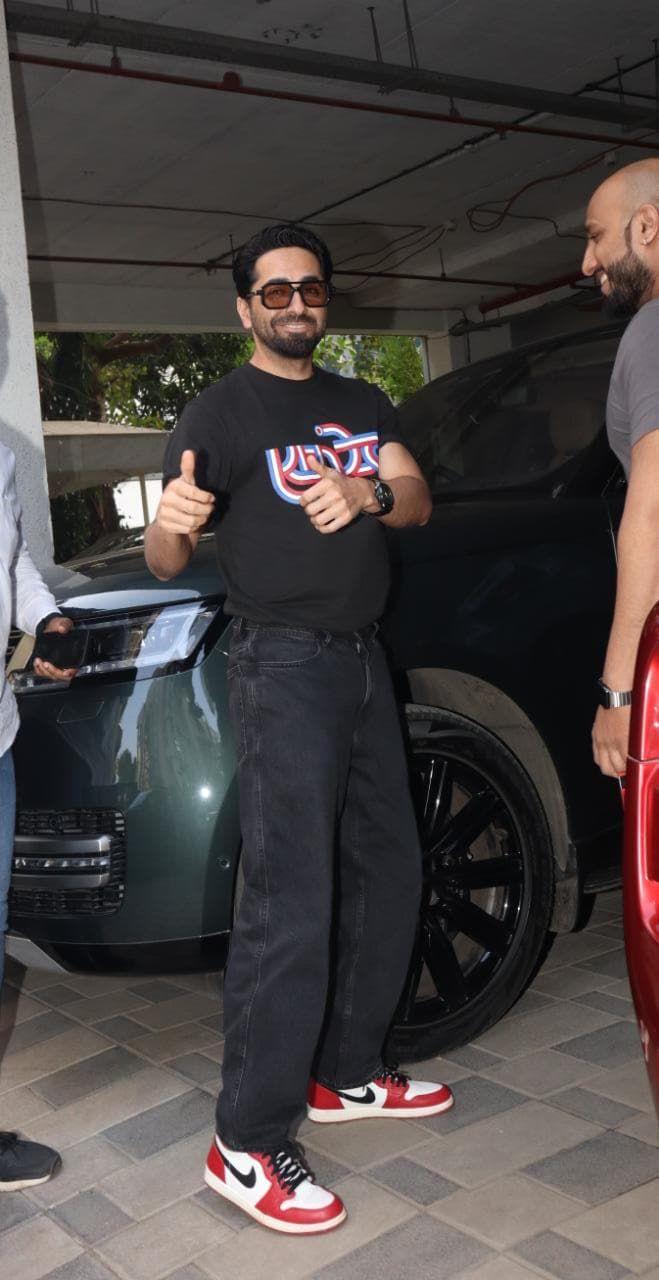 Ayushmann Khurrana was spotted today. He happily posed for the paparazzi waiting for him