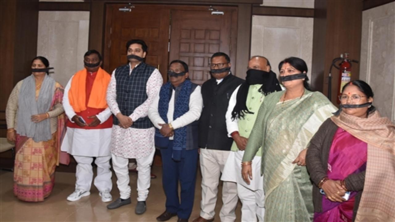 Sharing a old video clip of Prime Minister Narendra Modi mimicking Congress leader Rahul Gandhi on the floor of Parliament, Ramesh posted, 