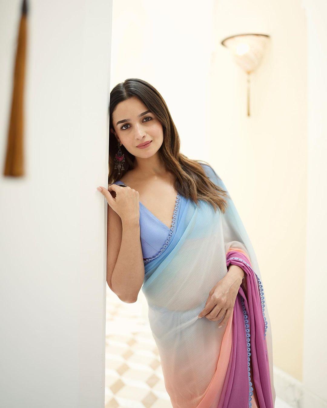 Attending a friend's wedding comes with many responsibilities, and looking picture-perfect is one of them. Choose Alia's multicolored saree for a comfortable and glamorous look